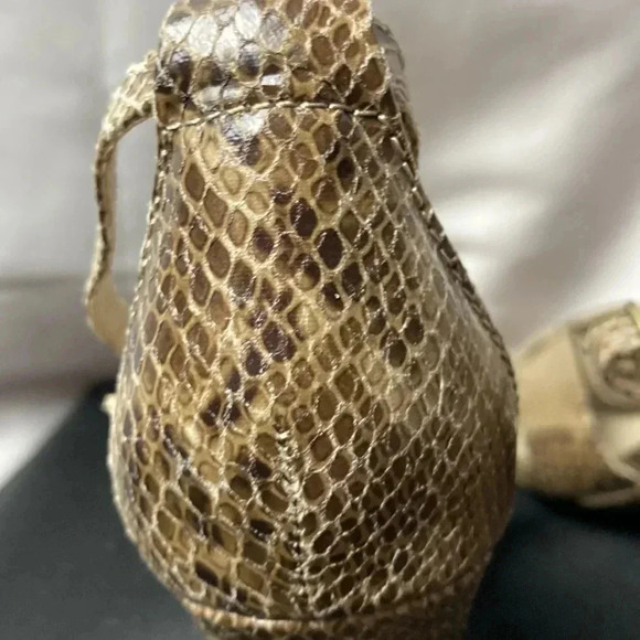 RIALTO WO SIZE 9.5 BROWN SNAKESKIN-ANKLE STRAP 4” THICK  HEEL OPEN TOE SHOE - Picture 9 of 13